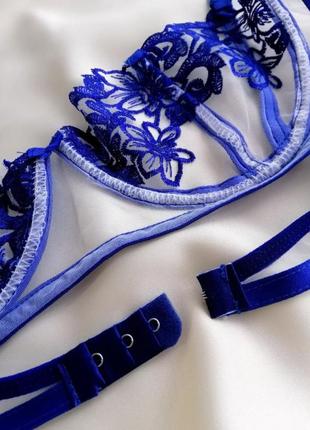 Прозрачное женское нижнее белье в синем цвете с вышивкой высокие трусики стринги и лиф4 фото