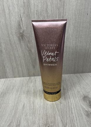 Лосьйон victoria’s secret velvet petals shimmer1 фото