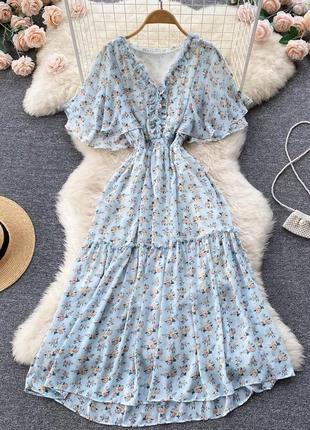 Нежное легкое платье с цветочным принтом
