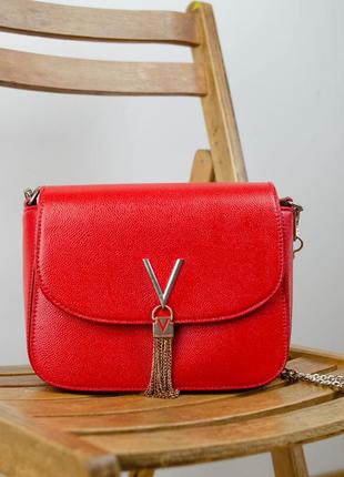 Valentino червона акцентна сумка з довгим ремінцем ланцюгом через плече, штучна pu шкіра