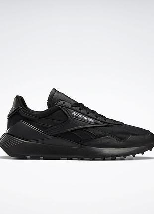 Reebok  кросівки 39розмір