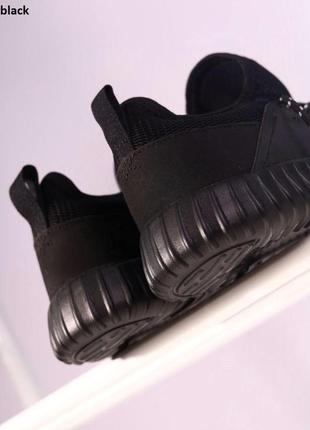 Розпродаж чоловічих кросівок