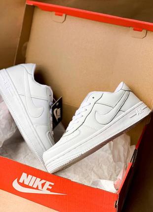 Nike air force 1 classic white женские кроссовки найк форсы топ качество