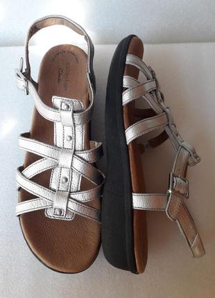Комфортні босаножкі clarks 39/25.5 шкіра