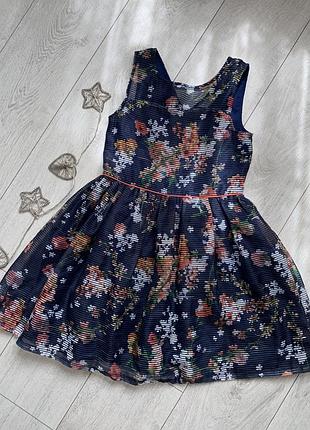 Очень красивое платье на девочку 10 лет