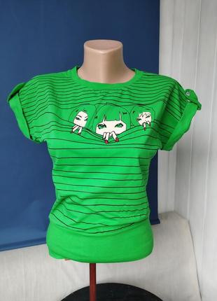 Женская базовая футболка зелёного цвета с принтом аниме 100% котон1 фото