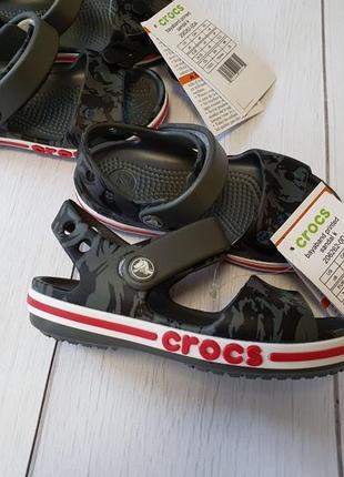 Сандалии crocs c8