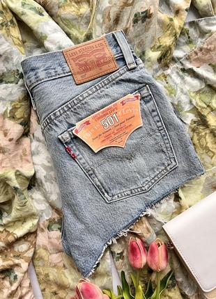 Джинсовые шорты levi’s 501 с вышивкой3 фото