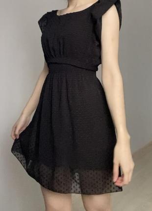 Черное платье