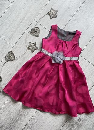 Дуже красива сукня на дівчинку 2-3 роки
