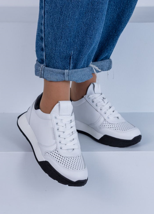 Кросівки, натуральна шкіра з перфорацією, білі