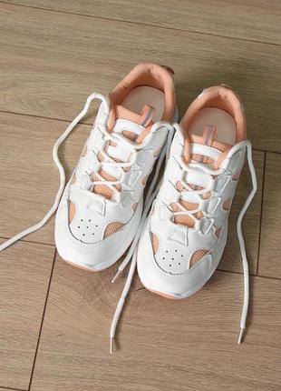 💙женские кроссовки белого цвета с оранжевыми вставками💛4 фото