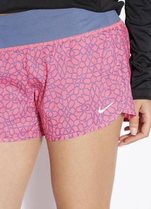 Спортивные шорты nike
