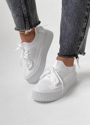 Білі текстильні кросівки в сіточку,  на шнурівку4 фото