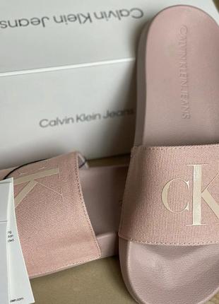 Жіночі шльопанці calvin klein