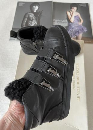 Ugg ботинки кожаные p388 фото