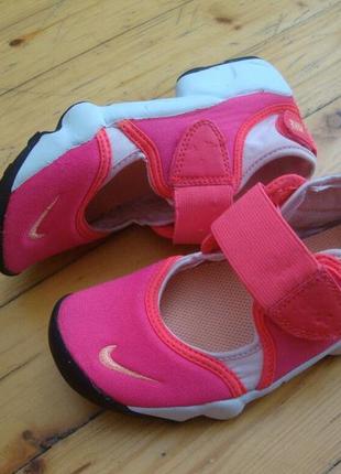 Кросівки nike оригінал 30 розмір