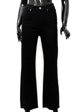 Женские широкие расклешенные джинсы в черном цвете