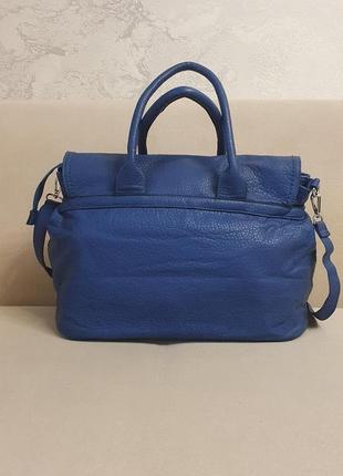 Стильная, вместительная,  мягкая женская сумка из эко кожи.5 фото