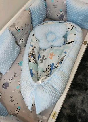 Кокон ( позиционер , гнездышко)   для новорожденных панда голубой цвет  + подушечка ортопедическая плюш бязь1 фото