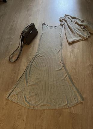 Трикотажне літне плаття з юбкою пліссе2 фото
