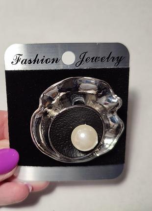 Брошь "ракушка" 4