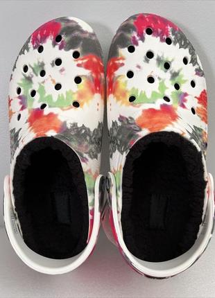 Сабо crocs classic tie dye lined, w99 фото