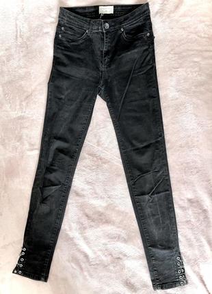 Джинсы скинни черные