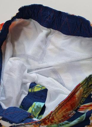 Яркие пляжные шорты с накладными боковыми карманами (по типу карго)4 фото