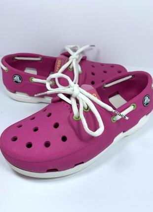 Crocs