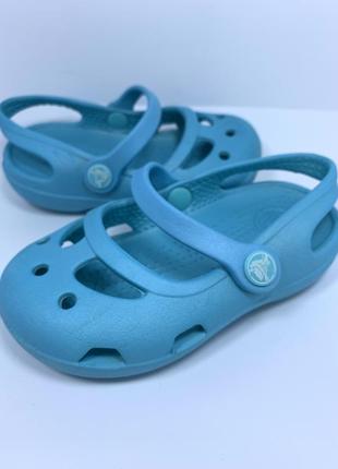 Crocs 3