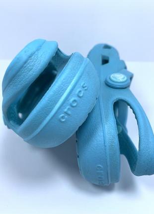 Crocs 5