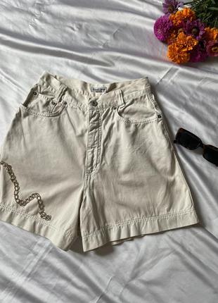 Молочні шорти жіночі, білі джинсові шорти3 фото