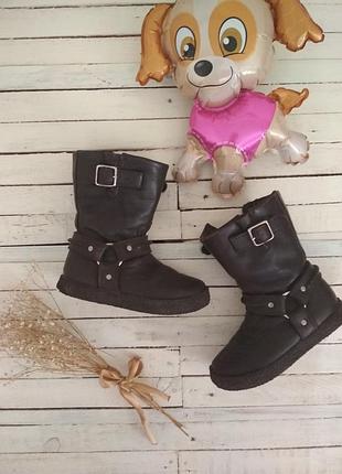 Качественные добротные кожаные ботинки pom d'api