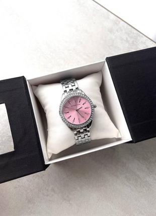 Женские наручные металлические часы, серебряные с розовым циферблатом