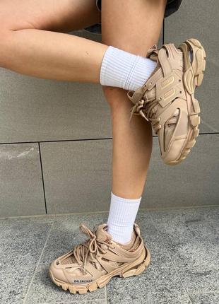 Трендовые женские кроссовки в стиле balenciaga track brown светло-коричневые2 фото