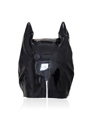 Чорна маска кішка з вінілу