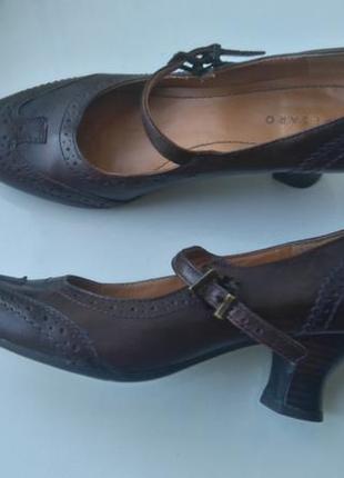 Отличные итальянские фирменные кожаные туфли pesaro р.372 фото
