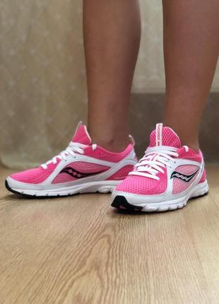 Жіночі кросівки saucony original