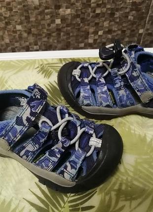 Keen сандалии 23 р