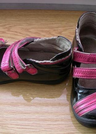 Лаковые туфли