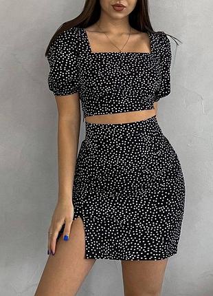 Женский костюм с юбкой мини кроп топ черный белый красный лиловый бежевый голубой...