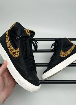 Кроссовки nike blazer 77 mid новые1 фото