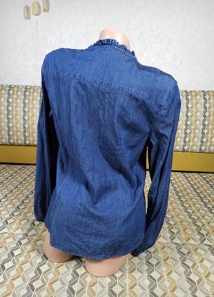 Джинсовая женская рубашка в идеале.3 фото