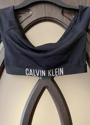 Шикарный, базовый, топ, для спорта, черного цвета, от дорогого бренда: calvin klein 👌1 фото