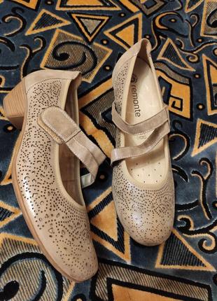 Жіночі зручні туфлі бежевого кольору з перфорацією р.391 фото