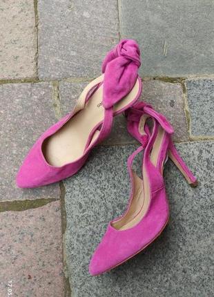 Босоніжки 37 розмір