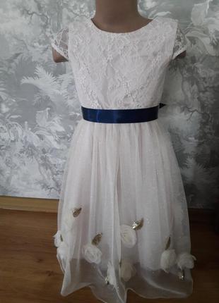 Святкове плаття сукня на 6-7 років