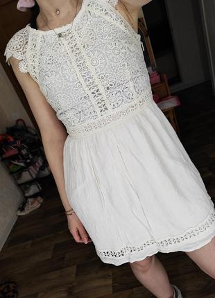 Біла круживна сукня8 фото