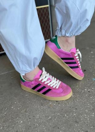 Adidas gazelle x gucci жіночі трендові рожеві малинові кросівочки адідас гучі женские яркие малиновые розовые кроссовки бренд демисезон4 фото